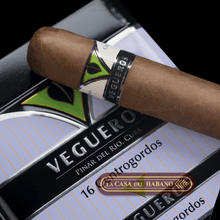 Cargar imagen en el visor de la galería, CENTROGORDOS LATA CON 16 UNIDADES - Puros Cubanos Originales | La Casa del Habano México