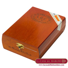 Cargar imagen en el visor de la galería, MEDAILLE D'OR No. 4 CAJA CON 25 UNIDADES - Puros Cubanos Originales | La Casa del Habano México