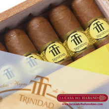 Cargar imagen en el visor de la galería, MEDIA LUNA CAJA CON 12 UNIDADES - Puros Cubanos Originales | La Casa del Habano HMO