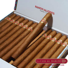 Cargar imagen en el visor de la galería, GIGANTES CAJA CON 25 UNIDADES - Puros Cubanos Originales | La Casa del Habano México
