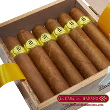 Cargar imagen en el visor de la galería, MEDIA LUNA CAJA CON 12 UNIDADES - Puros Cubanos Originales | La Casa del Habano HMO
