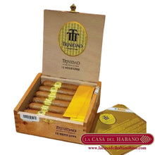 Cargar imagen en el visor de la galería, MEDIA LUNA CAJA CON 12 UNIDADES - Puros Cubanos Originales | La Casa del Habano HMO
