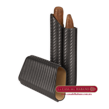 Cargar imagen en el visor de la galería, PURERA CON CORTADOR DE PIEL PARA 2 PUROS DISEÑO FIBRA DE CARBONO - Puros Cubanos Originales | La Casa del Habano México
